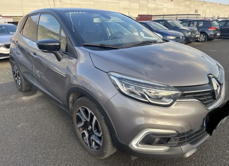 Renault Captur 1.5dCi Iridium* Full Led* Camera* Key less* Euro 6, снимка 3 - Автомобили и джипове - 52642035