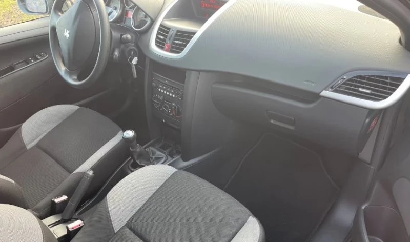 Peugeot 207 SW, снимка 6 - Автомобили и джипове - 52811827
