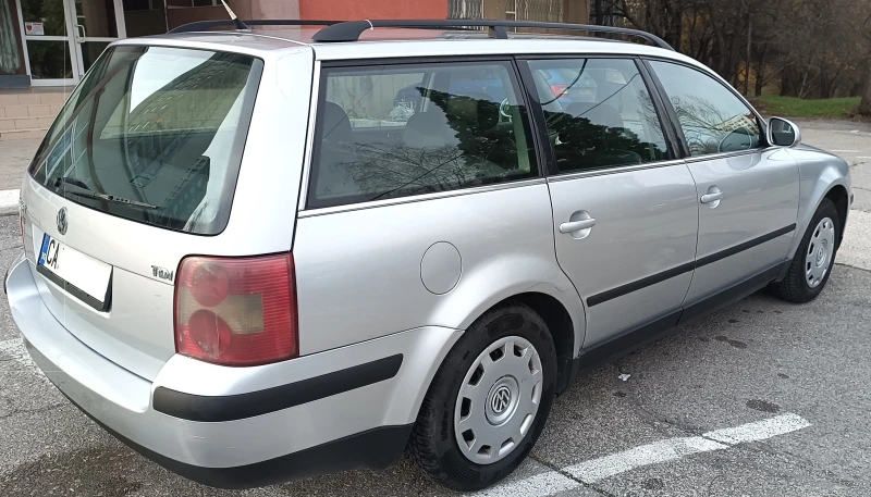 VW Passat, снимка 4 - Автомобили и джипове - 52907290