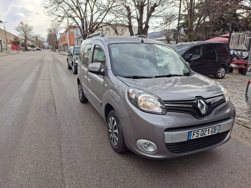 Renault Kangoo 1.5dci navi E6 Final Edition, снимка 2 - Автомобили и джипове - 52972640