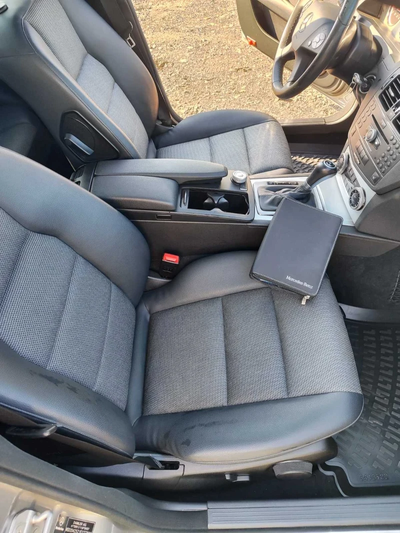 Mercedes-Benz C 250, снимка 15 - Автомобили и джипове - 53269397