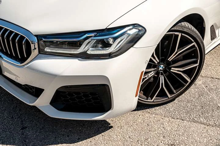 BMW 540 540i XDRIVE | M POWER PKG | HUD | NAVI | HARMAN&KA - изображение 3