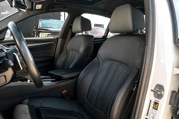 BMW 540 540i XDRIVE | M POWER PKG | HUD | NAVI | HARMAN&KA, снимка 14 - Автомобили и джипове - 53596239