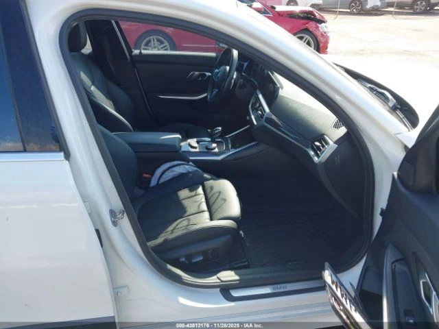 BMW 330 * КОЖА* ЛЕД* ШИБИДАХ* ПОДГРЕВ* , снимка 5 - Автомобили и джипове - 53779307