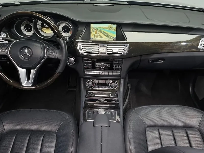 Mercedes-Benz CLS 350 W218, снимка 3 - Автомобили и джипове - 55217161