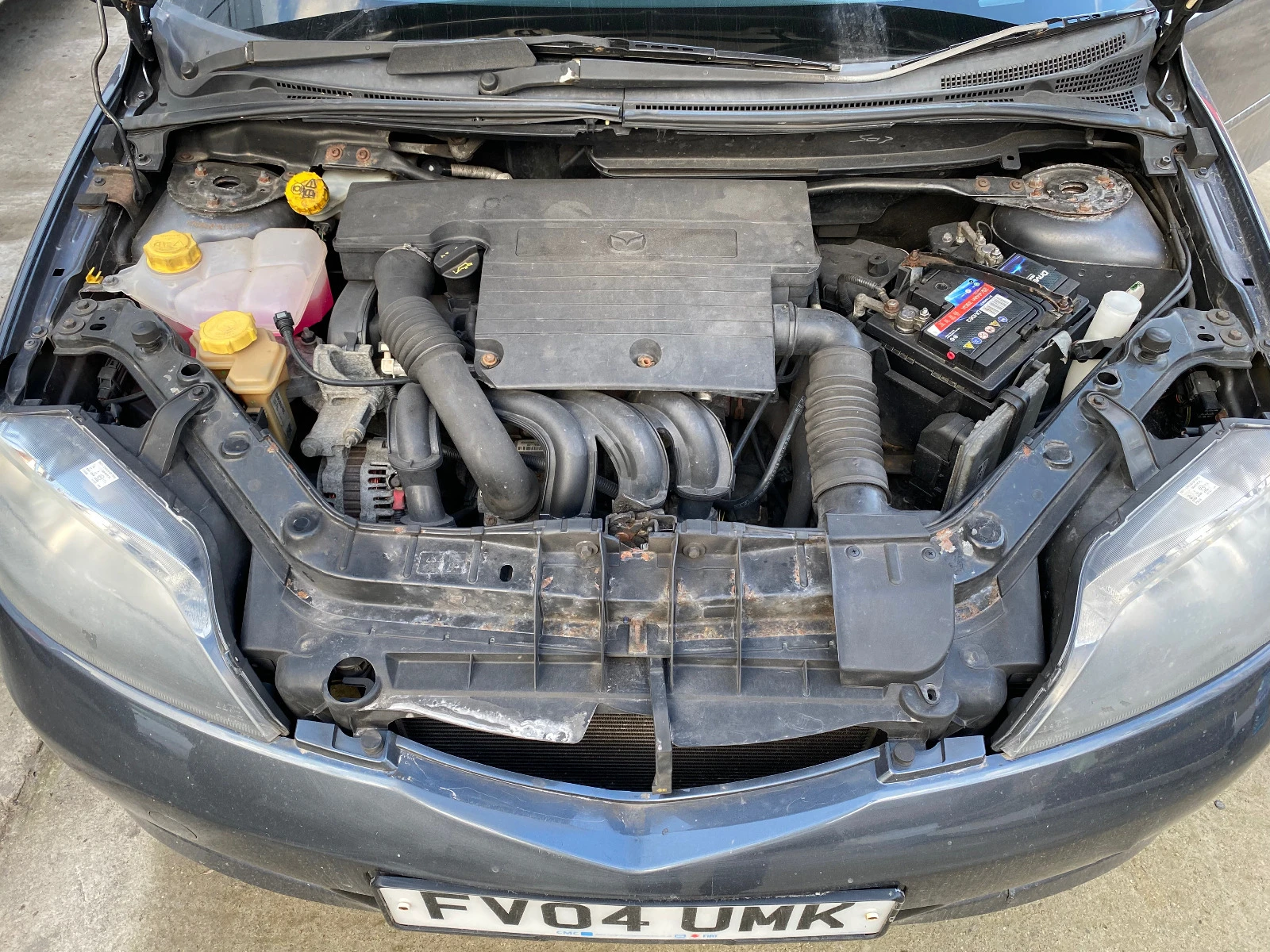 Mazda 2 1.2 i  | Mobile.bg   12