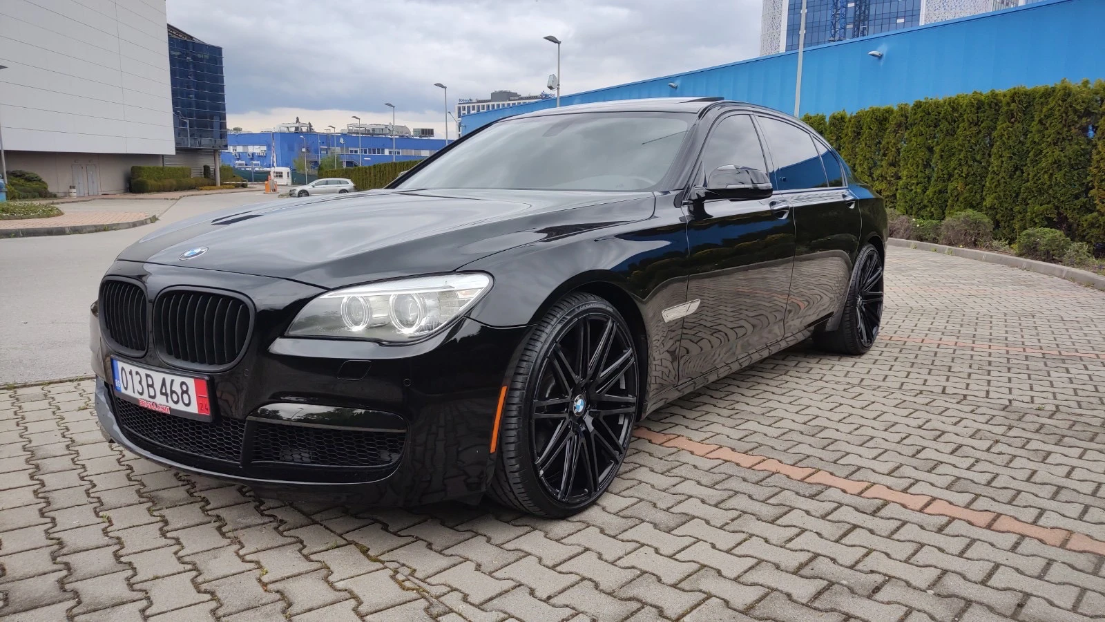 BMW 740 IL M paket FACELIFT  - изображение 4