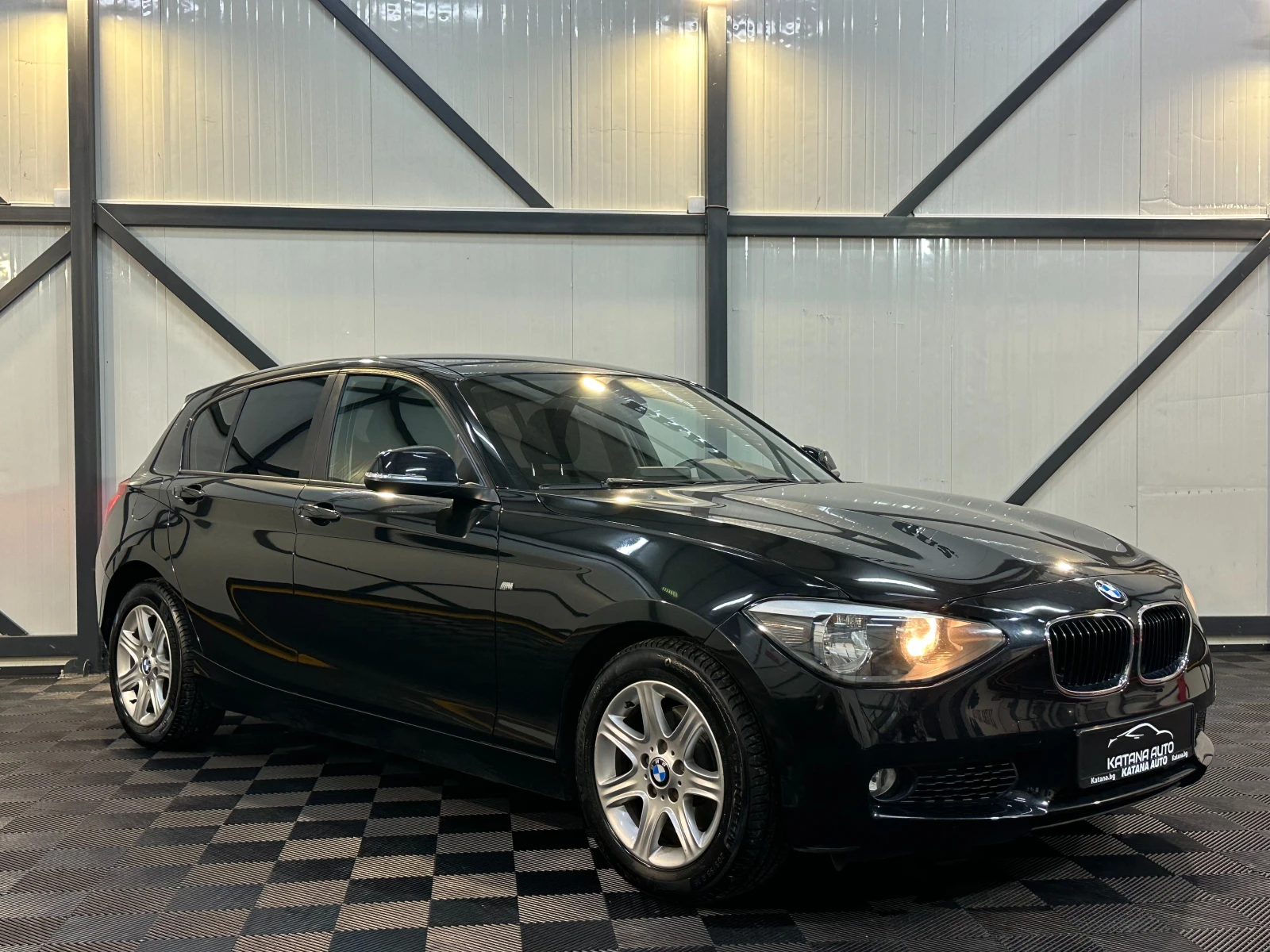 BMW 118 114 000км* ПОДГРЕВ* ПАРКТРОНИК* ЛИМИТЕР, снимка 2 - Автомобили и джипове - 45369539