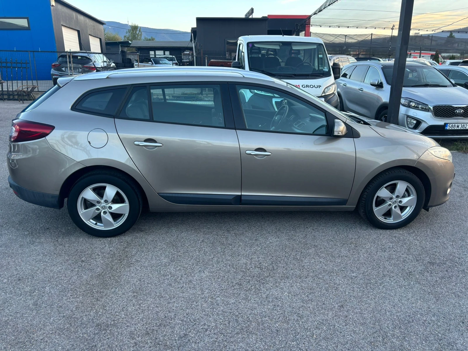 Renault Megane 1.5 DCI - изображение 7