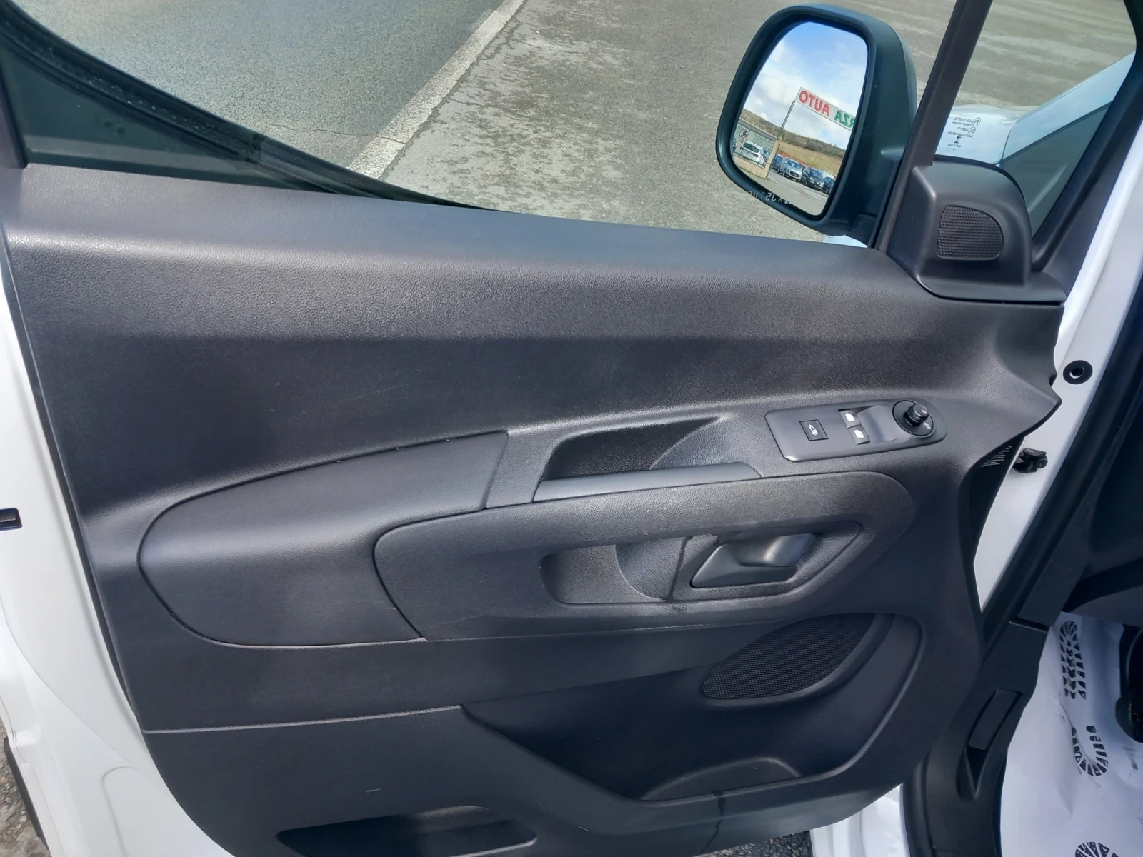 Peugeot Partner 1.6HDI | Mobile.bg   11