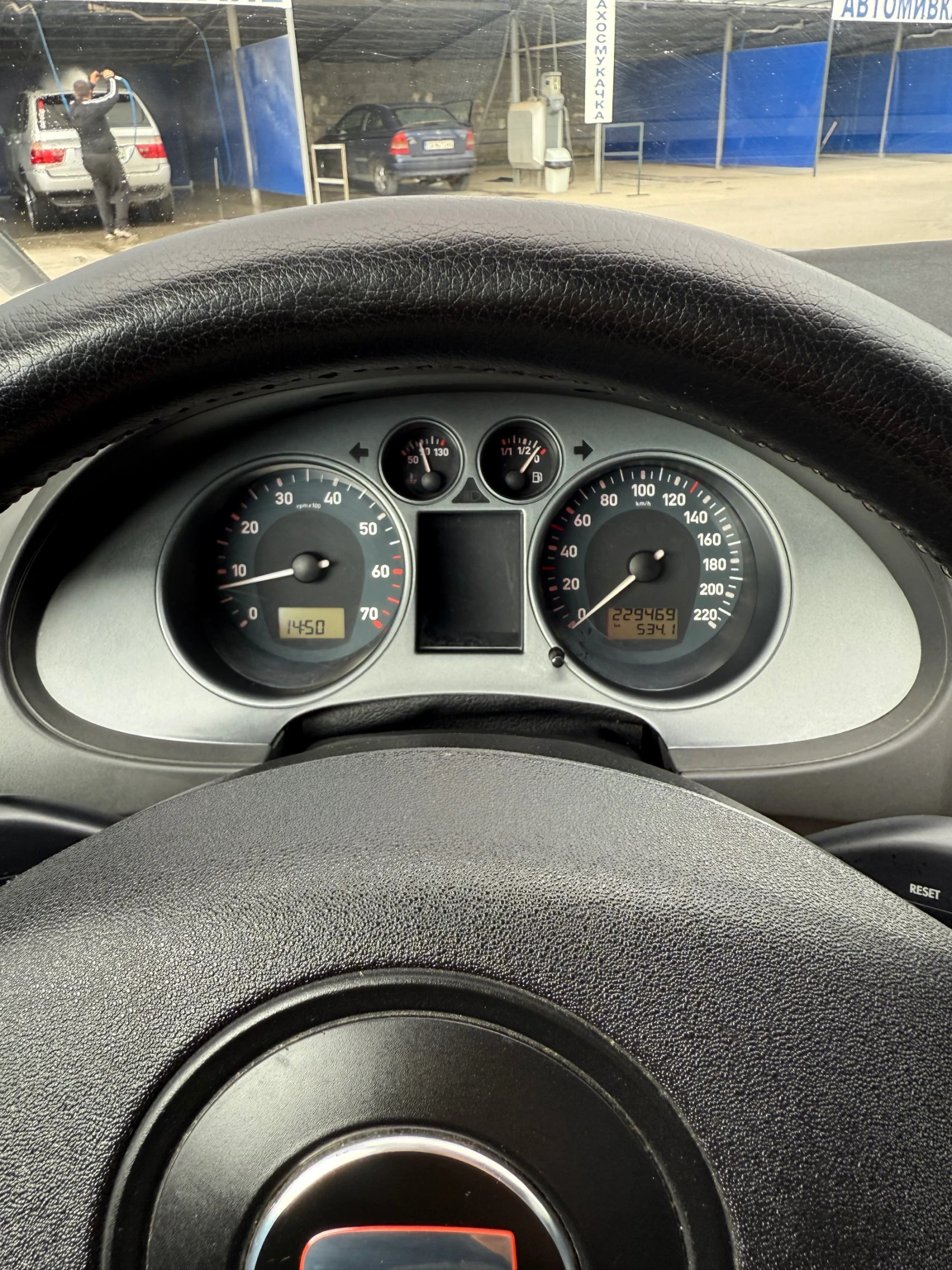 Seat Ibiza 1.4 16vLPG - изображение 9