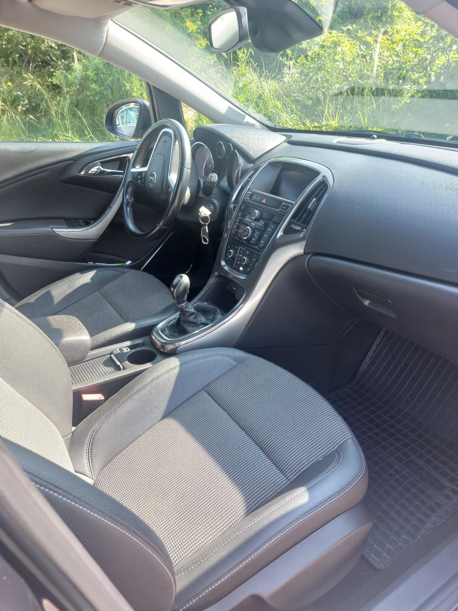 Opel Astra J 1, 7 CDTI Sports Tourer ISUZU | Mobile.bg — изображение 13