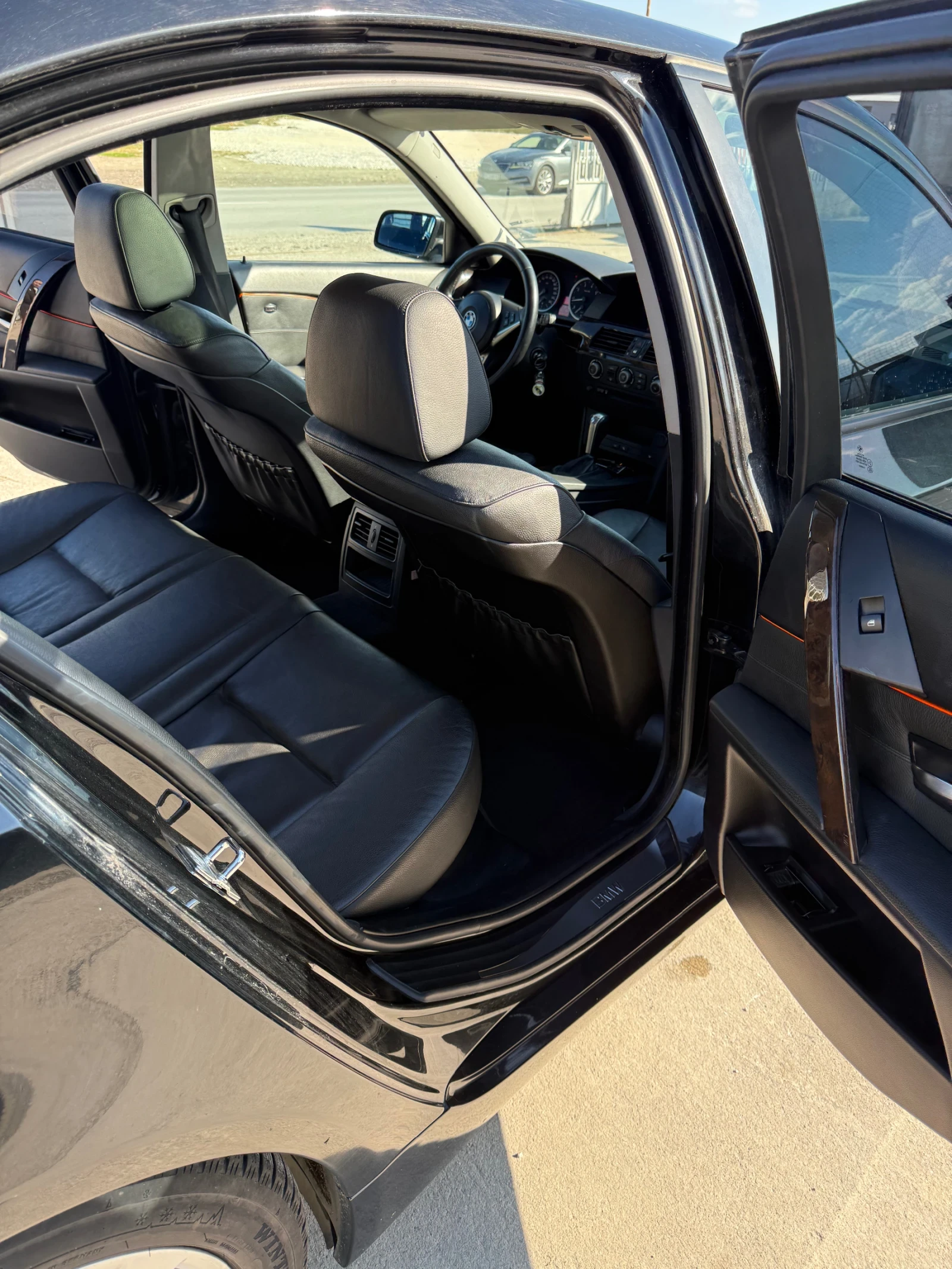 BMW 520  i m pack | Mobile.bg   11