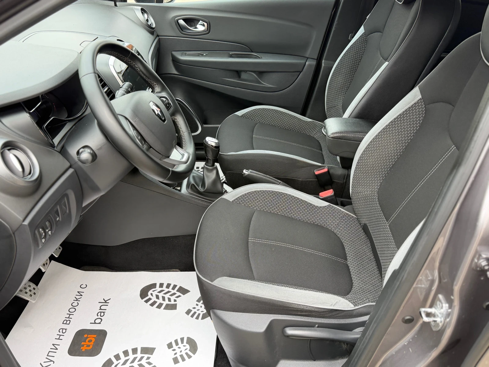 Renault Captur 1.5dCi Bose* Full Led* Camera* Key less* Euro 6, снимка 6 - Автомобили и джипове - 53360484