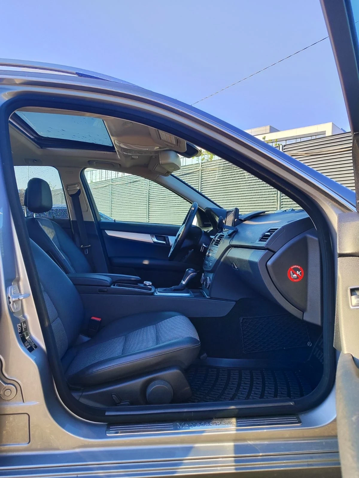 Mercedes-Benz C 250  - изображение 9