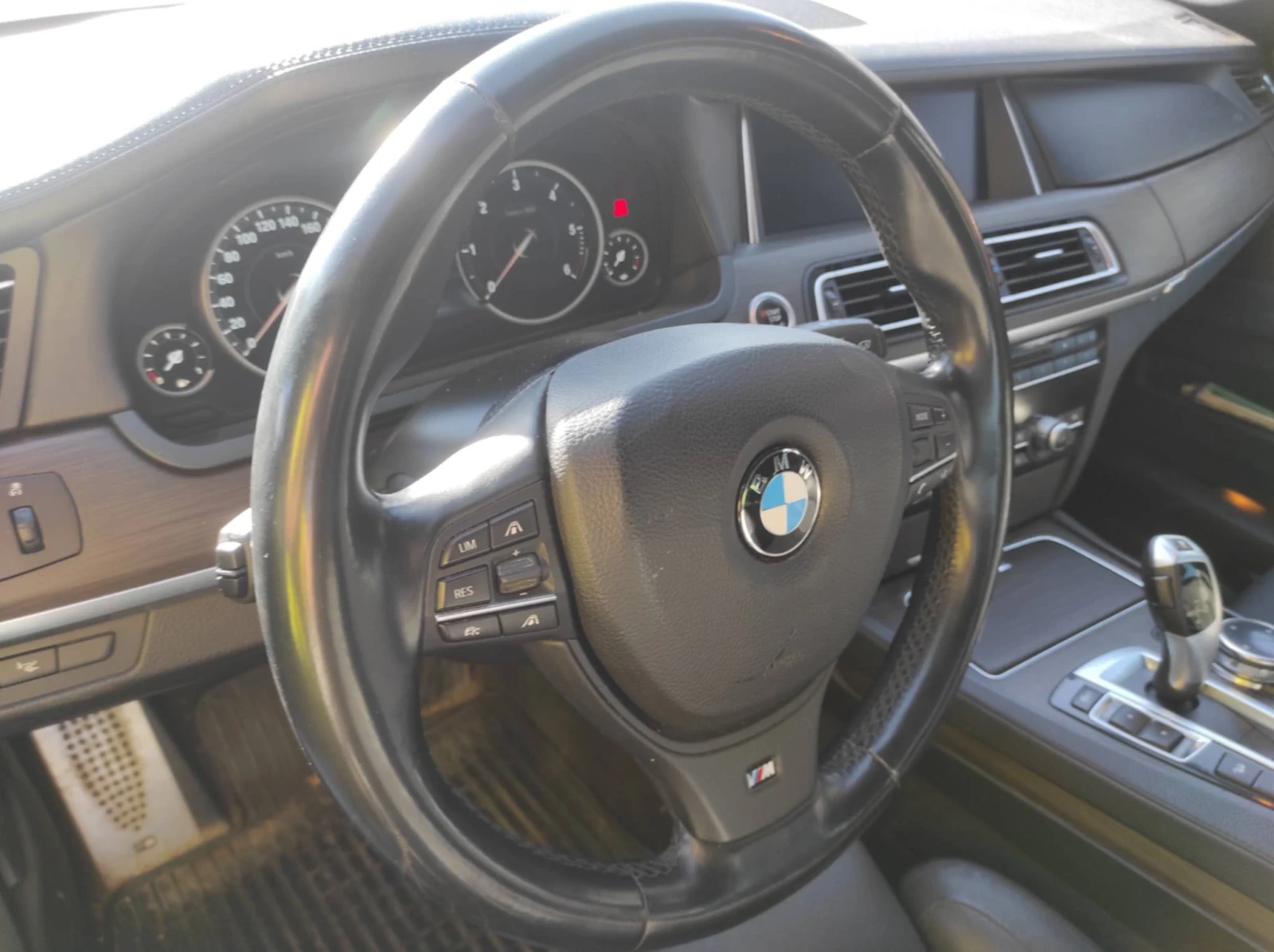 BMW 740 xDrive, снимка 11 - Автомобили и джипове - 55986514