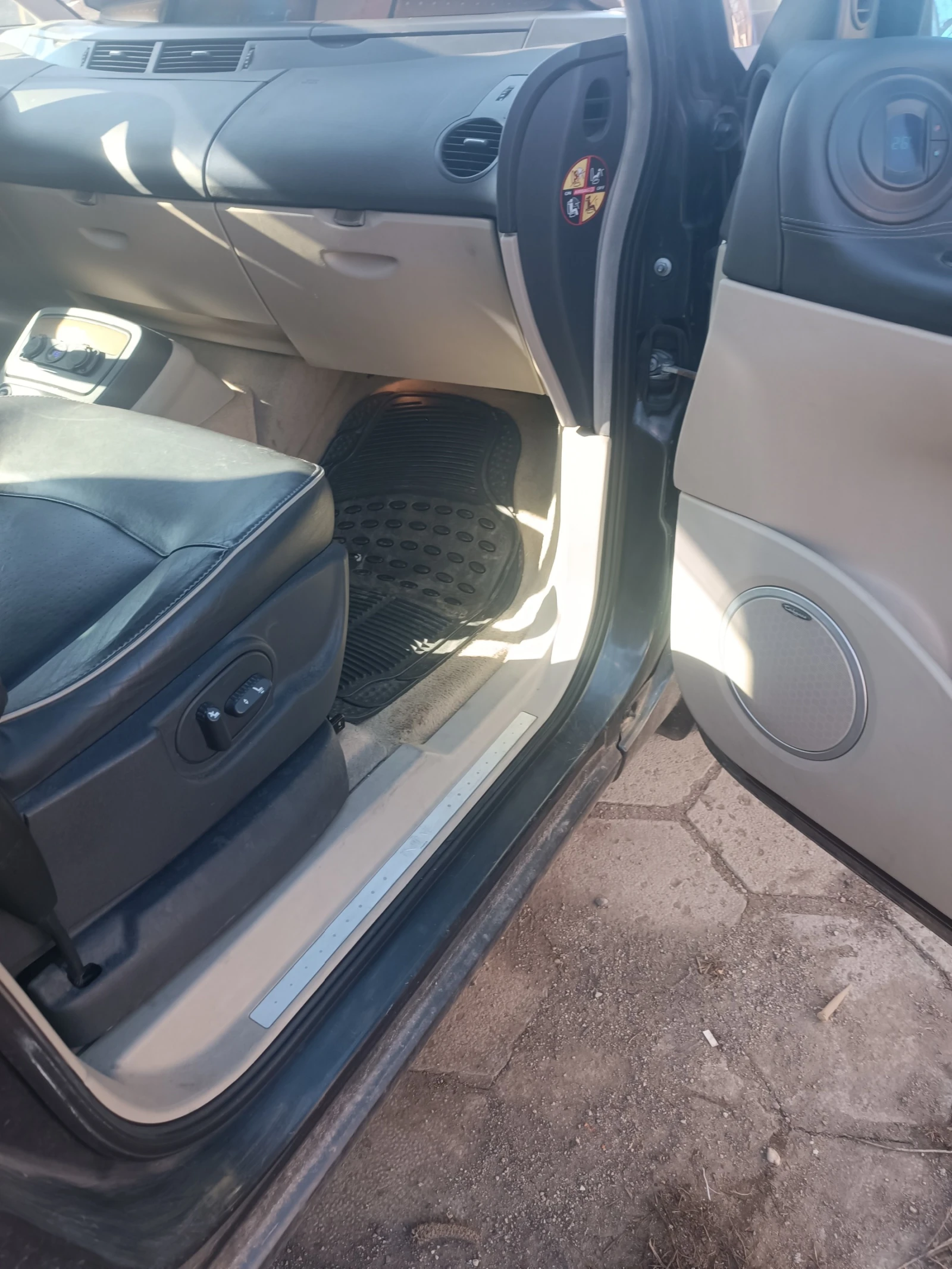 Renault Espace, снимка 13 - Автомобили и джипове - 53751550