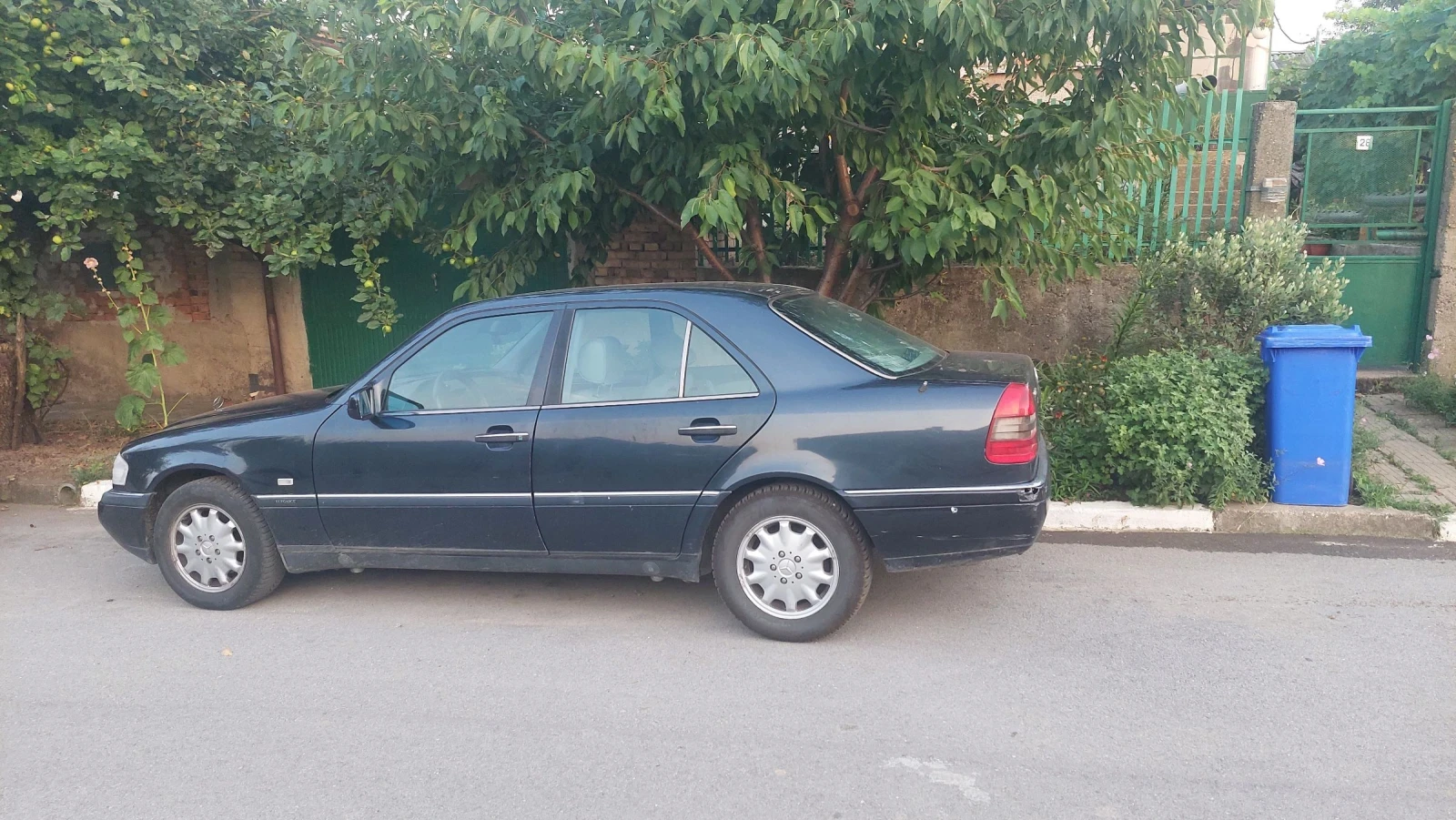 Mercedes-Benz C 280, снимка 2 - Автомобили и джипове - 53769733