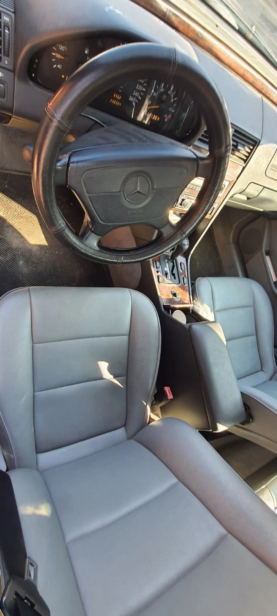 Mercedes-Benz C 280, снимка 10 - Автомобили и джипове - 53769733