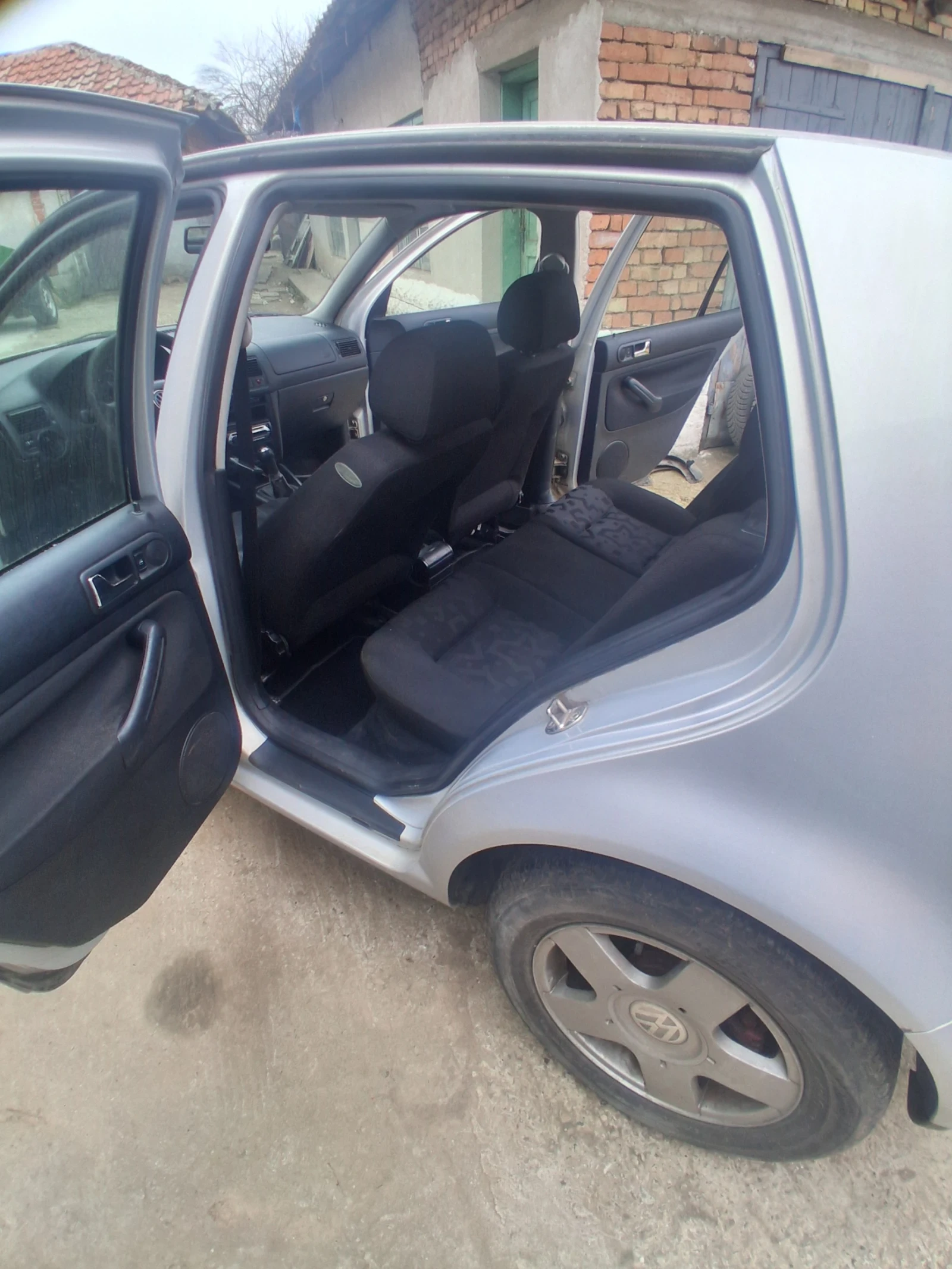 VW Golf Golf 4 , снимка 5 - Автомобили и джипове - 53929415