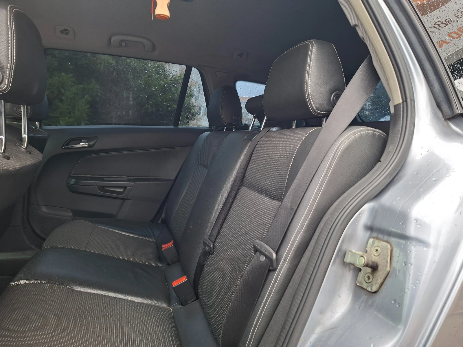 Opel Astra 2.0i* GPL* 6-SPEED* , снимка 8 - Автомобили и джипове - 53994913