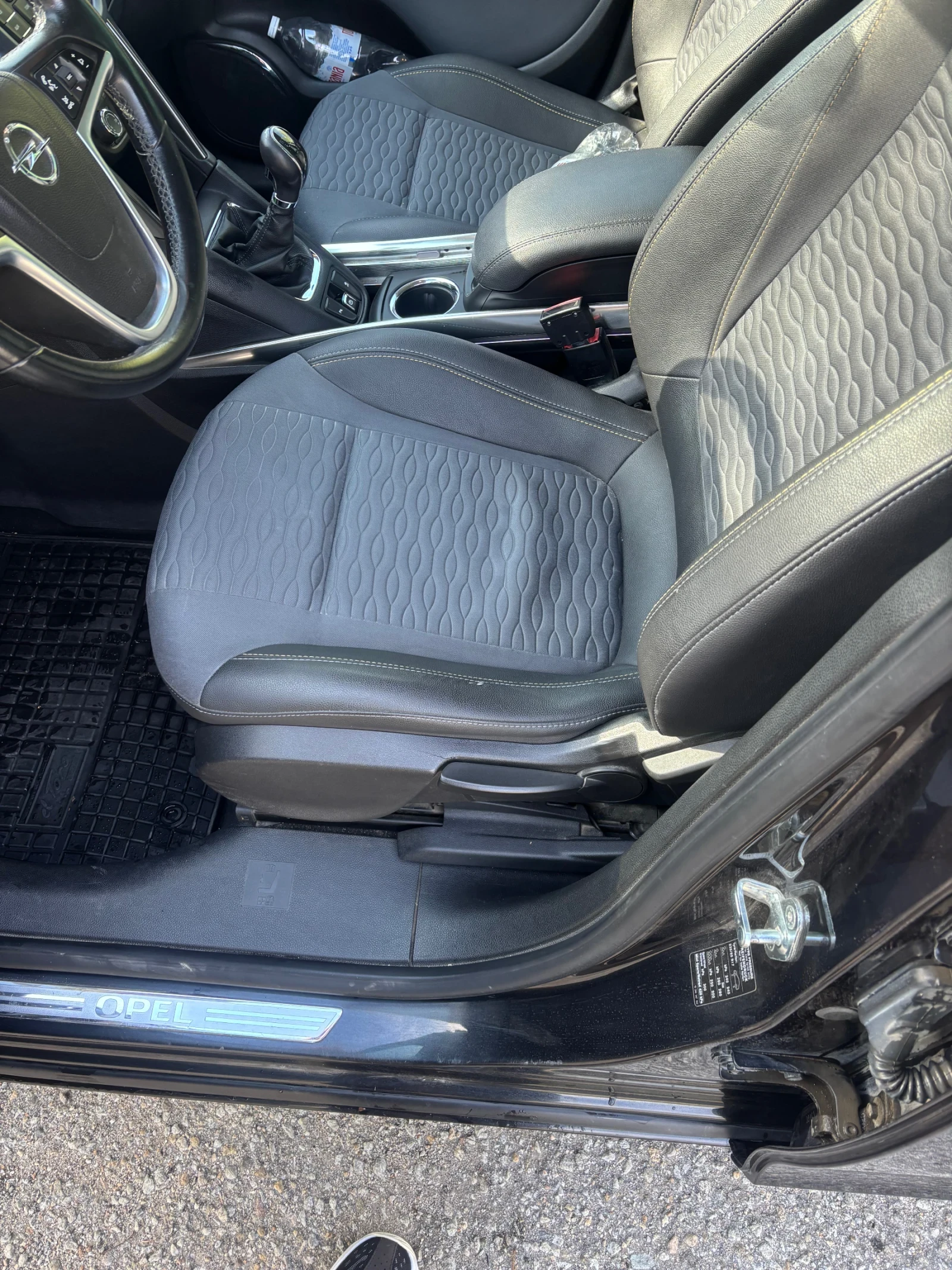 Opel Zafira CDTI, снимка 10 - Автомобили и джипове - 54302043