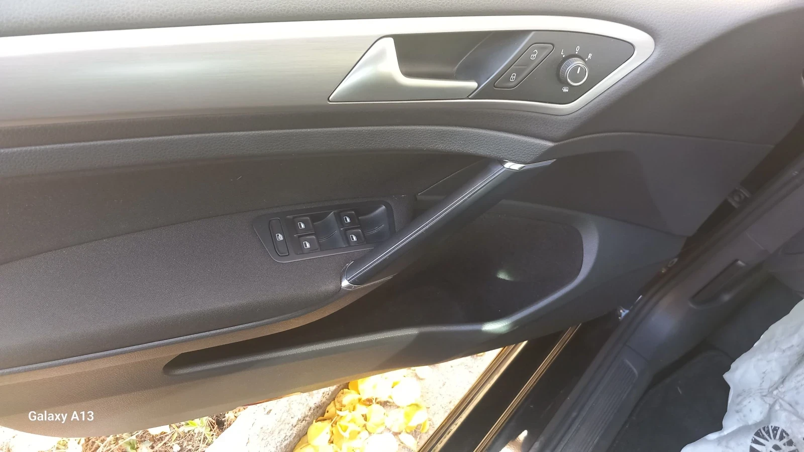 VW Golf 1.4 TSI R-Line. , снимка 12 - Автомобили и джипове - 54337137