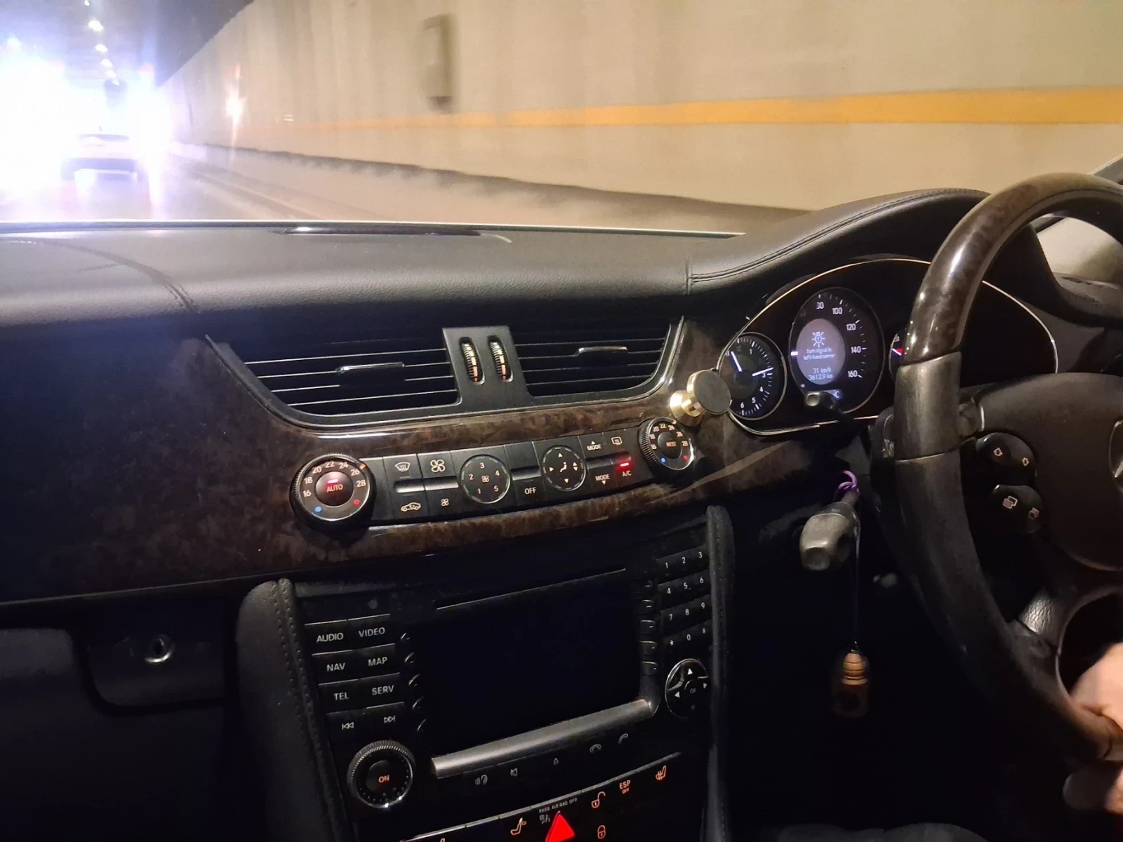 Mercedes-Benz CLS, снимка 13 - Автомобили и джипове - 54446574