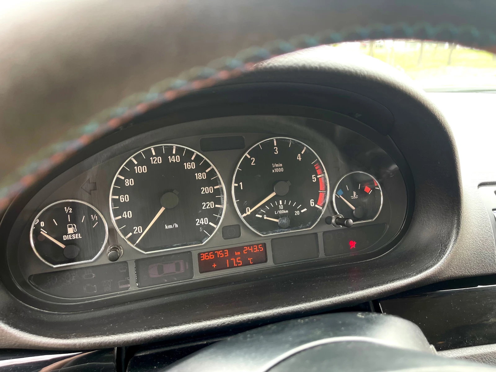 BMW 330 Street, снимка 11 - Автомобили и джипове - 54820783