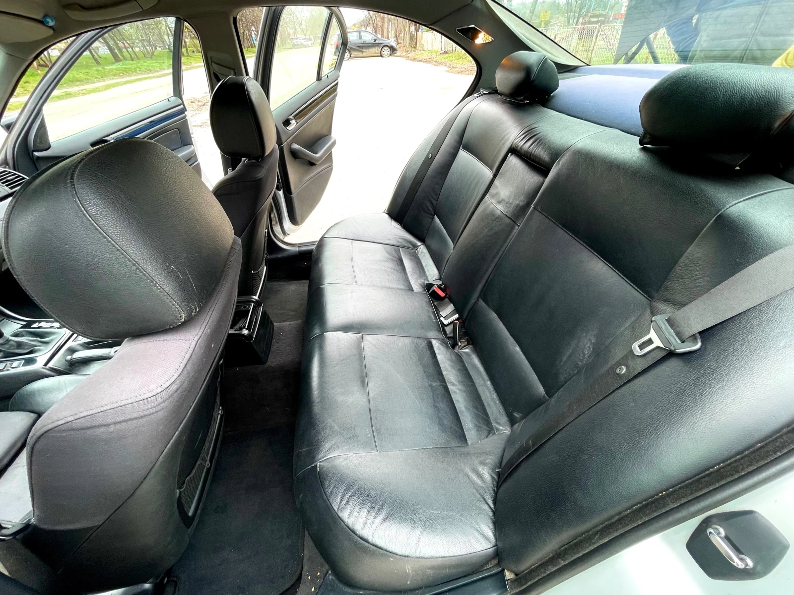 BMW 330 Street, снимка 10 - Автомобили и джипове - 54820783