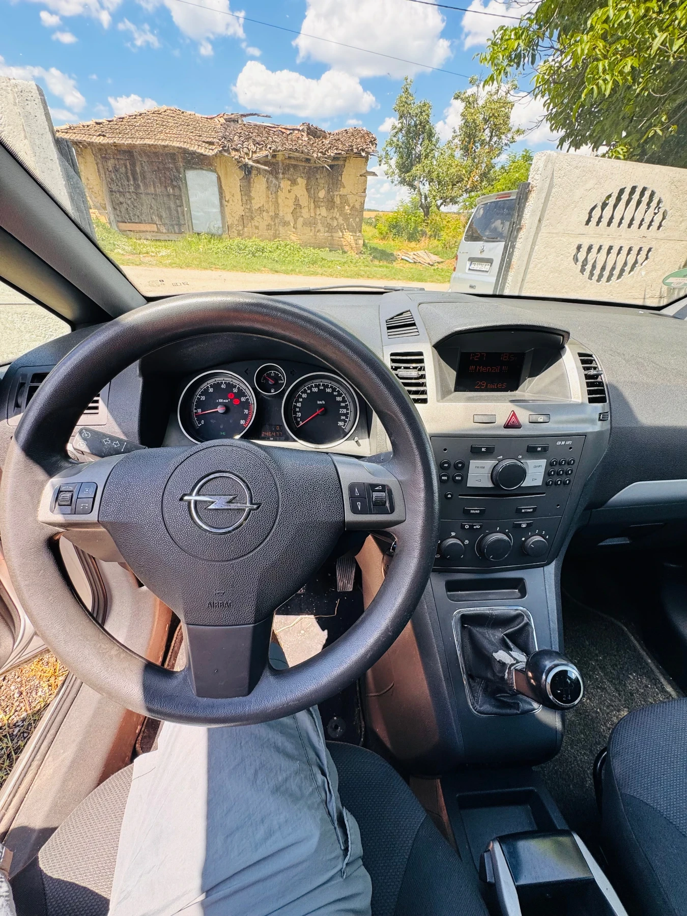 Opel Zafira 1.6i, снимка 9 - Автомобили и джипове - 55425915