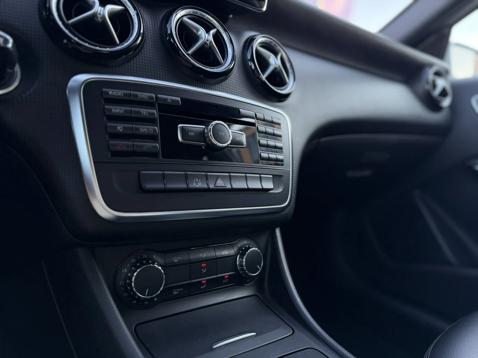 Mercedes-Benz A 180, снимка 17 - Автомобили и джипове - 55467361