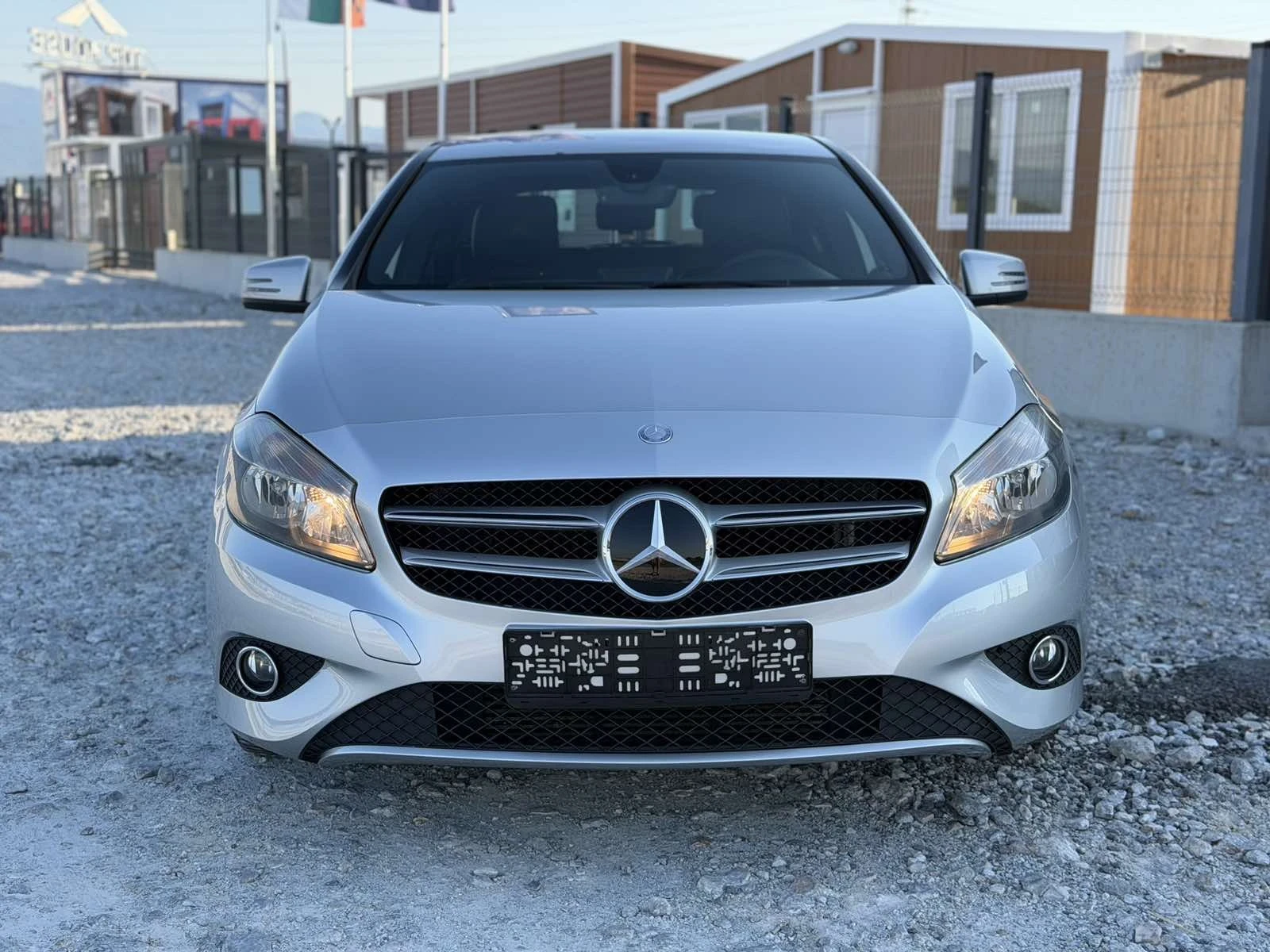 Mercedes-Benz A 180, снимка 2 - Автомобили и джипове - 55467361