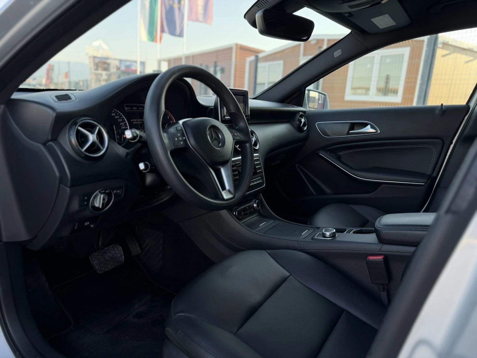 Mercedes-Benz A 180, снимка 10 - Автомобили и джипове - 55467361
