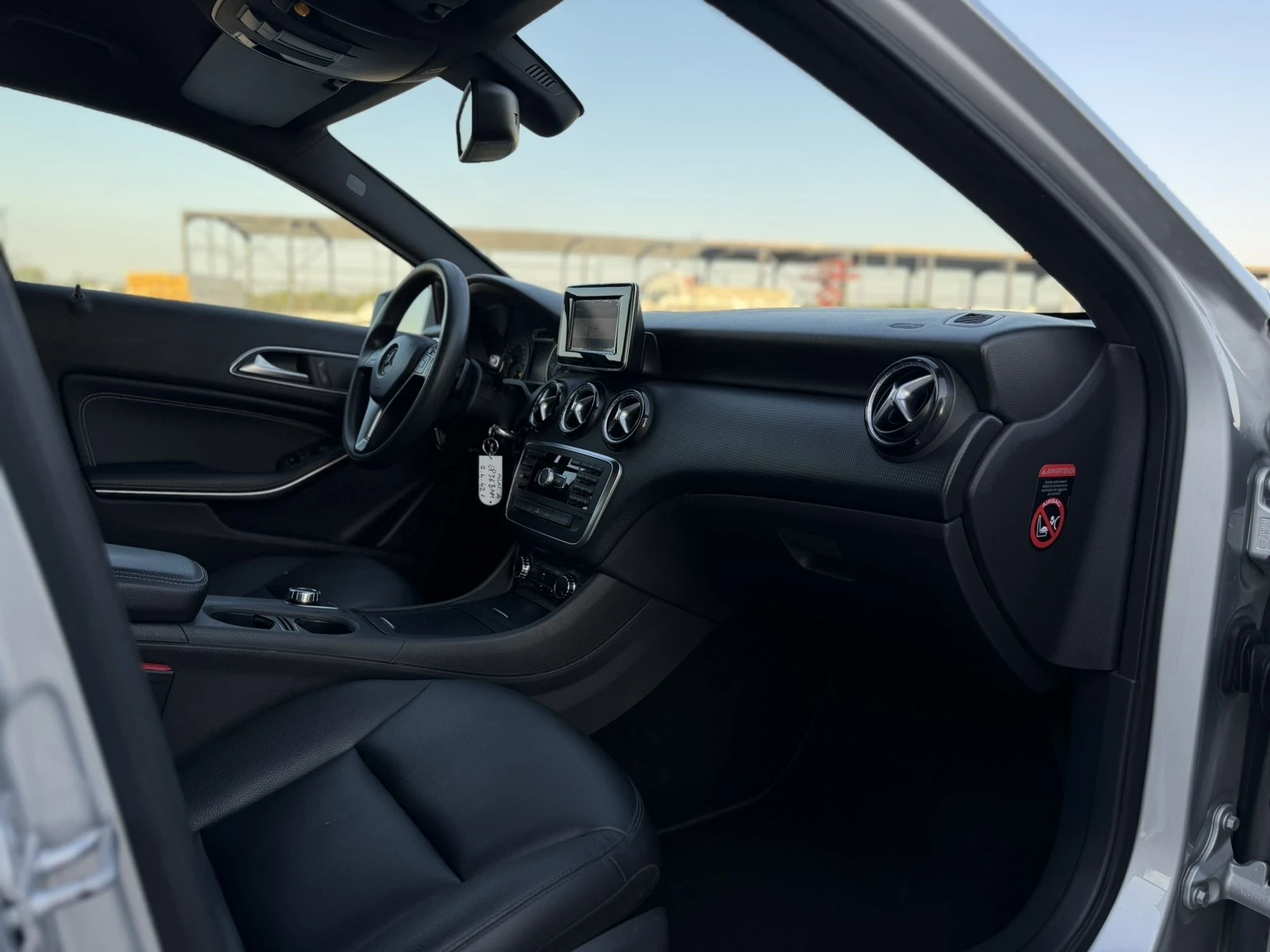 Mercedes-Benz A 180, снимка 12 - Автомобили и джипове - 55467361