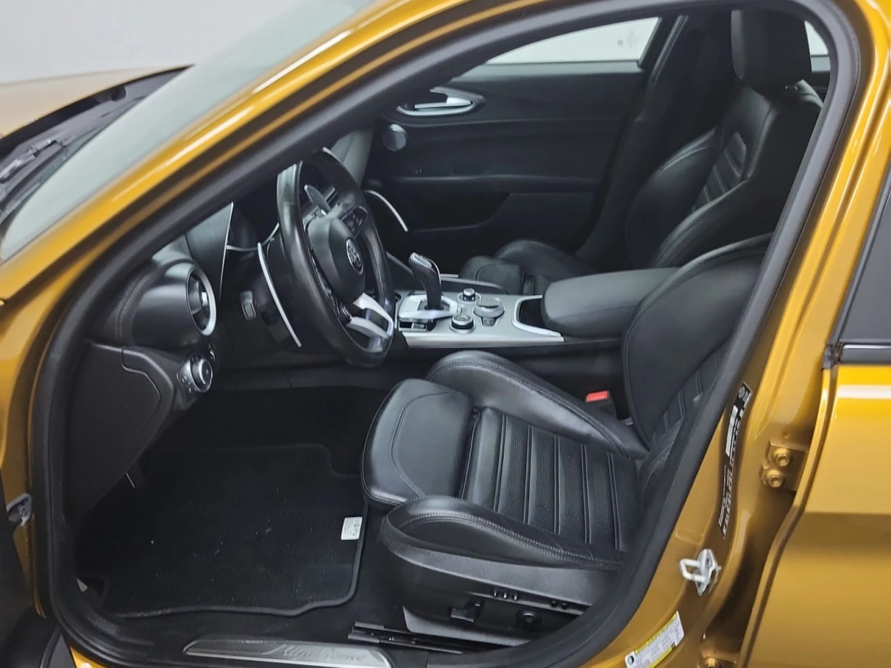 Alfa Romeo Giulia Veloce AWD| Sport Package| ACC| Full Safety | Mobile.bg � ����������� 4