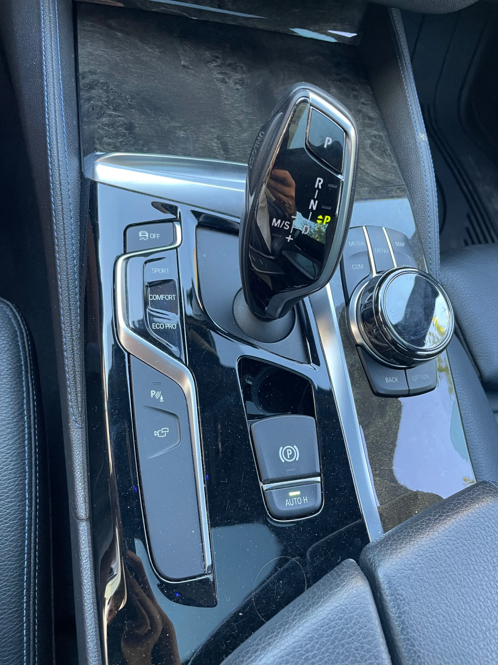 BMW 530 M-PACK, снимка 16 - Автомобили и джипове - 55679282