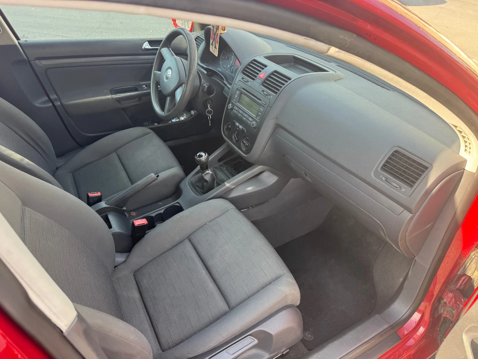 VW Golf 1.4 i, снимка 8 - Автомобили и джипове - 56166260