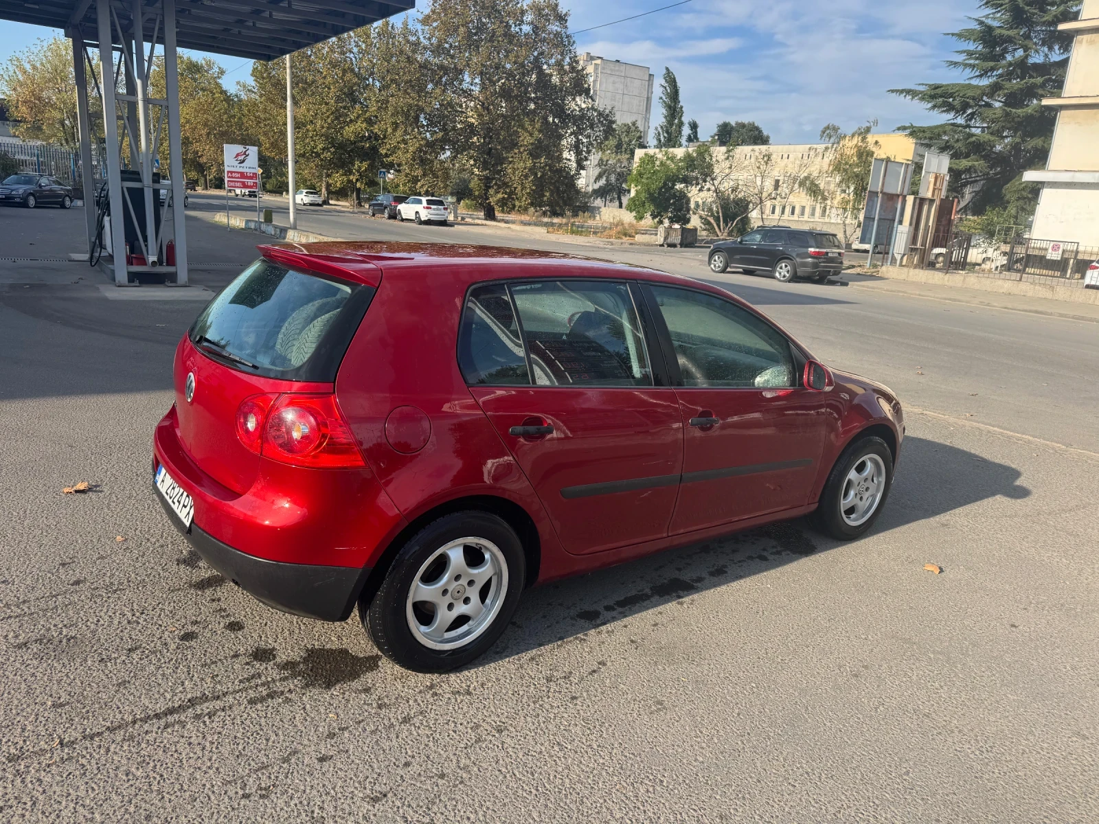 VW Golf 1.4 i, снимка 5 - Автомобили и джипове - 56166260