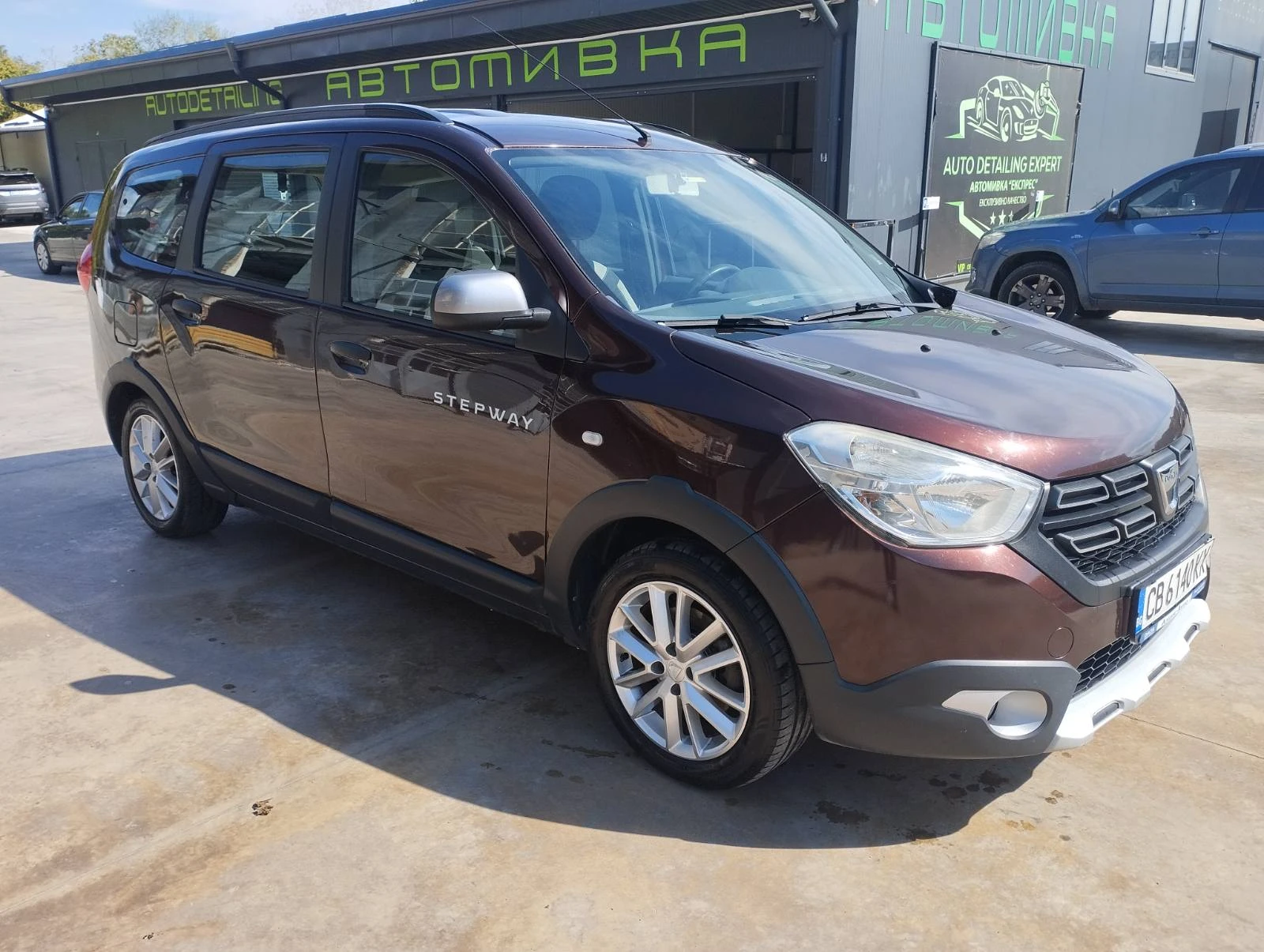 Dacia Lodgy Dacia Lodgy Stepway 1.5 dCi 110 к.с., 2017, снимка 3 - Автомобили и джипове - 56283142