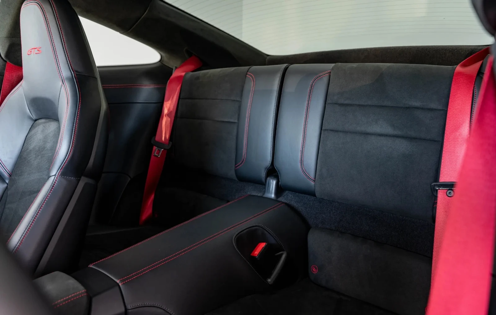 Porsche 911 Carrera GTS, снимка 12 - Автомобили и джипове - 56527794
