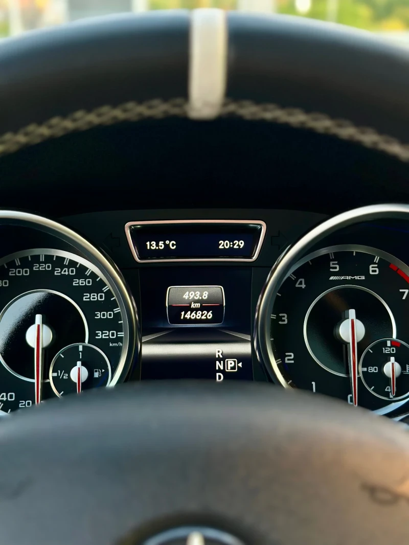 Mercedes-Benz ML 63 AMG Performance 558k.s bi-turbo!148 хил км, снимка 10 - Автомобили и джипове - 52507760