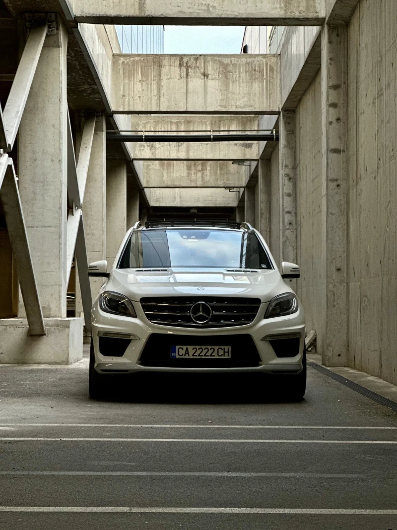 Mercedes-Benz ML 63 AMG Performance 558k.s bi-turbo!148 хил км, снимка 2 - Автомобили и джипове - 52507760