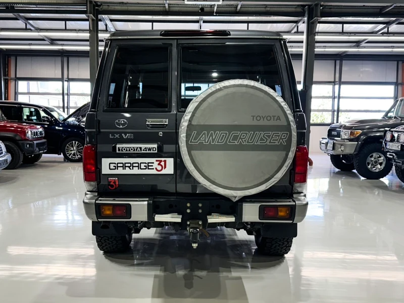Toyota Land cruiser 4, 0 V6, снимка 6 - Автомобили и джипове - 52400899