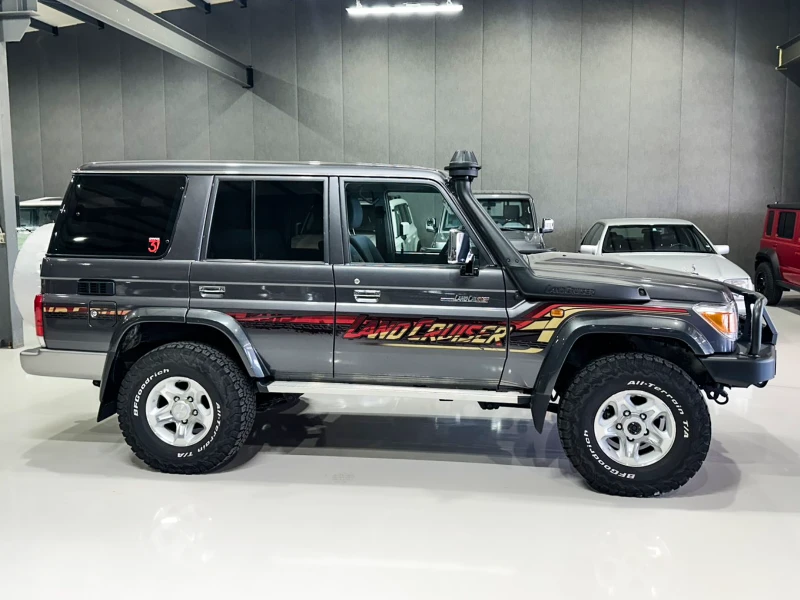 Toyota Land cruiser 4, 0 V6, снимка 9 - Автомобили и джипове - 52400899