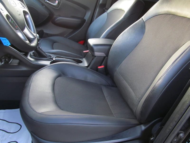 Hyundai IX35 2.0D/PREMIUM/EURO5B/FACE-LIFT/ТОП СЪСТОЯНИЕ, снимка 10 - Автомобили и джипове - 52837361