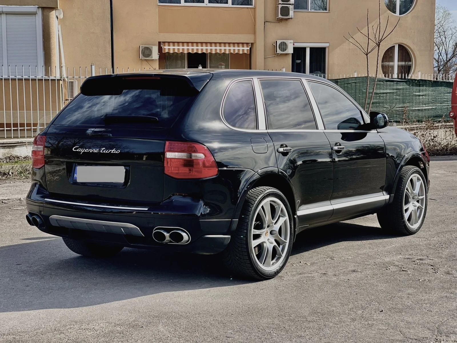 Porsche Cayenne TURBO - изображение 2