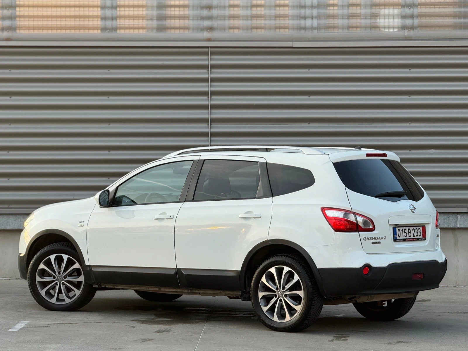 Nissan Qashqai 2.0 dCi 7МЕСТЕН* 4х4 TEKNA СОБСТВЕН ЛИЗИНГ* БАРТЕР - изображение 6