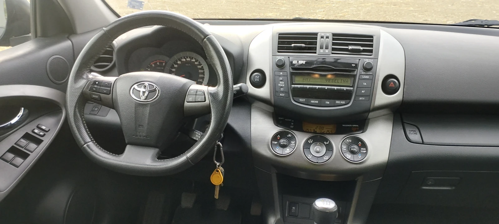 Toyota Rav4 2.2 - изображение 10