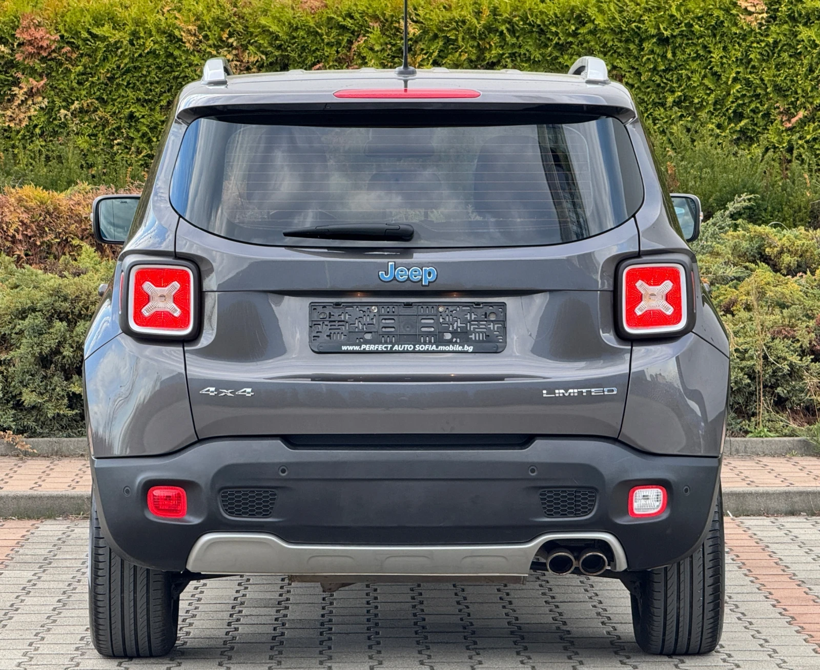 Jeep Renegade 2.0D-AWD-4X4-АВТОМАТ-НАВИ-ОТЛИЧНА-ТОП СЪСТОЯНИЕ - изображение 4